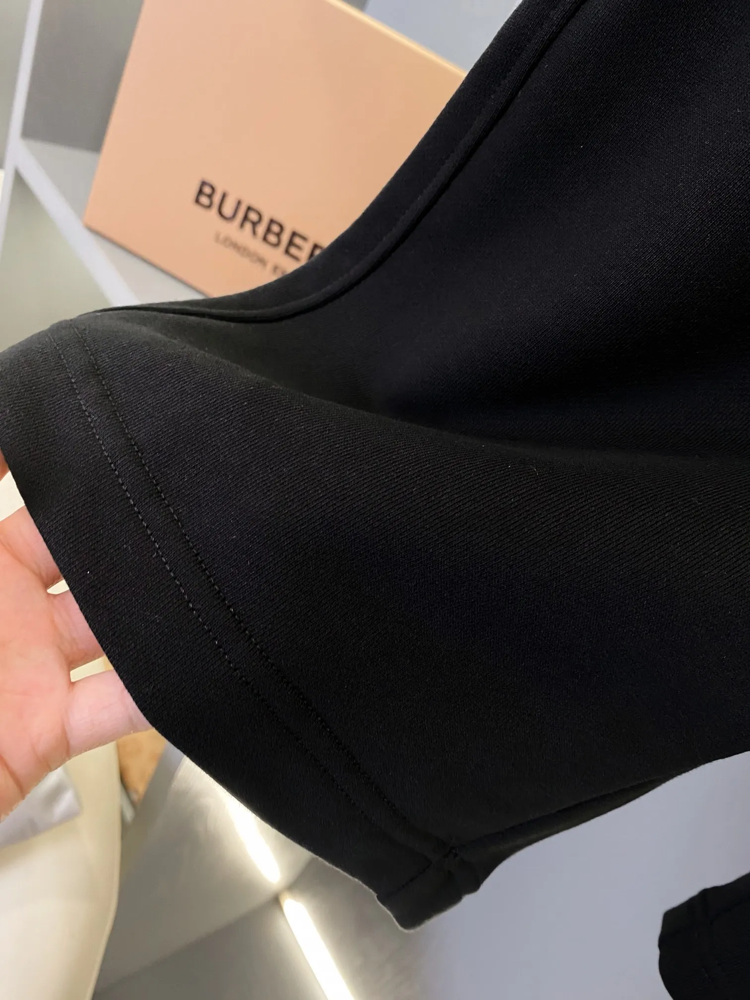 🅱️ 【BUR Riccardo Tisci Series 】： ， ，Versatile 、 Versatile ！ BUR ， BUR Riccardo Tisci ， BUR ！ 。 BUR ， ！！ ， ， ， ，Breathable ！ 。 ， ， ！！ ， 。OV ， 。 ， ， ！！ ， ！！ Sizes S、M、L、XL、XXL Size Size